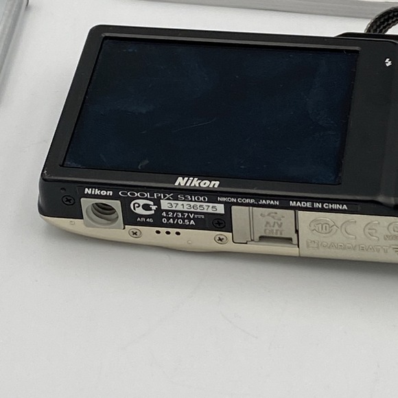 Nikon COOLPIX S3100 14.0MP Digital‎ Camera Silver Battery Charger AV  & Manual - Picture 14 of 16